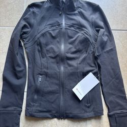 Brand new lululemon size 8 define jacket “Luon”