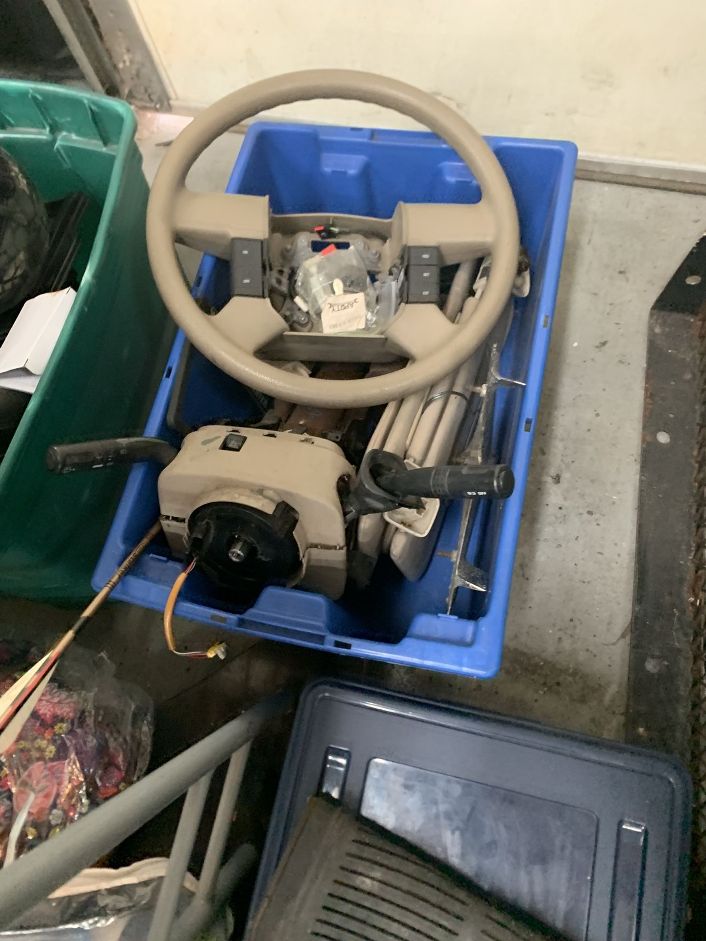 08’ F 150 Steering Wheel And Steering Column
