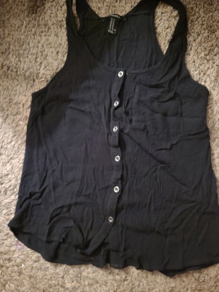 Forever 21 Size M Button Down Top Like New
