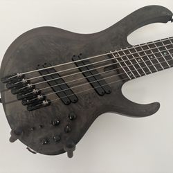 Ibanez BTB806MS 6 string multiscale bass with Touring Case