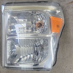 2012 Ford F250 Headlight