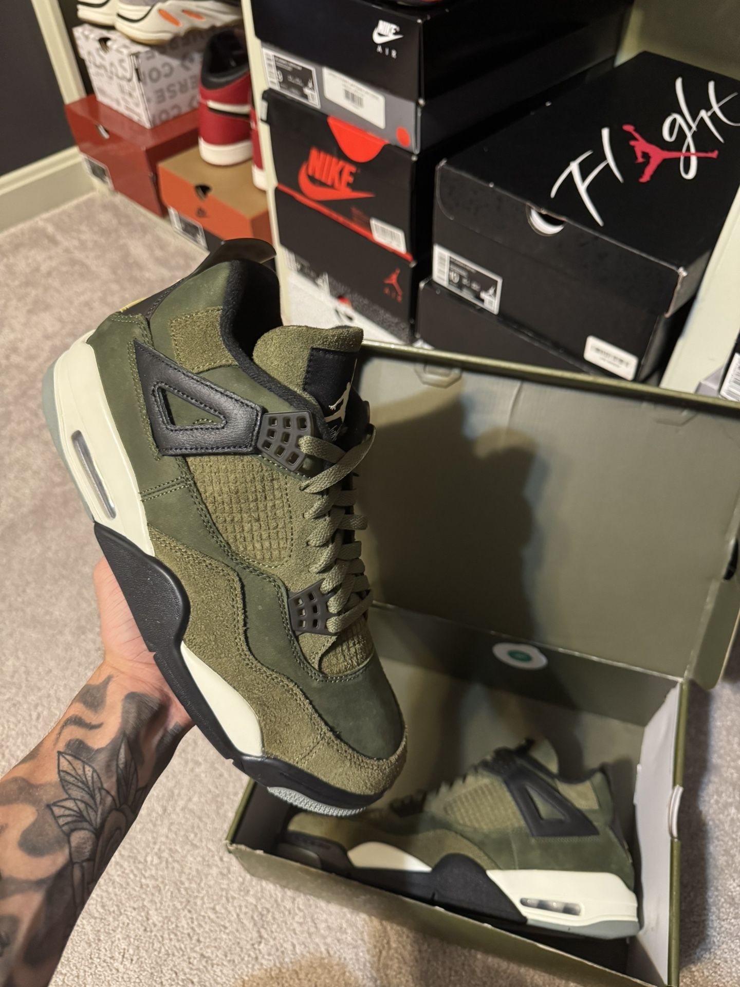 Air Jordan 4 Retro SE Craft ‘Olive’