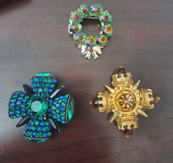 3 Vintage Regency Designer Brooches