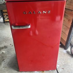Red Galanz Mini Fridge 