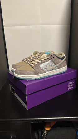 Nike SB Dunks, Men’s size 9.5