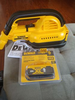 20v Dewalt vaccum Cleaner portable And battery 5.0ah