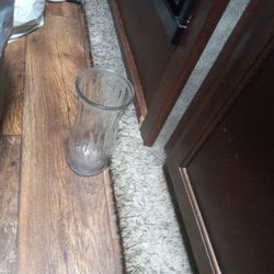 Vintage Glass Vase/clear