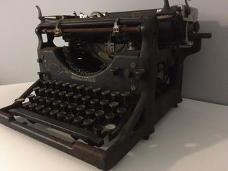 Antique 1920s typewriter