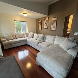 Giant 3-Piece Sectional 