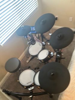 Alesis Strata core Electronic drum kit