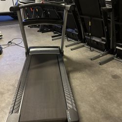 NordicTrack Ellite 1000 Treadmill