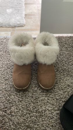 Juicy Couture Cozy Boots Womens Size 6