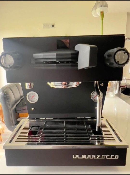 La Marzocco Linea Mini_ espresso machine