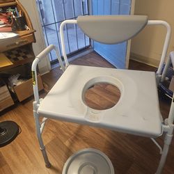 Heavy Duty Medical Commode