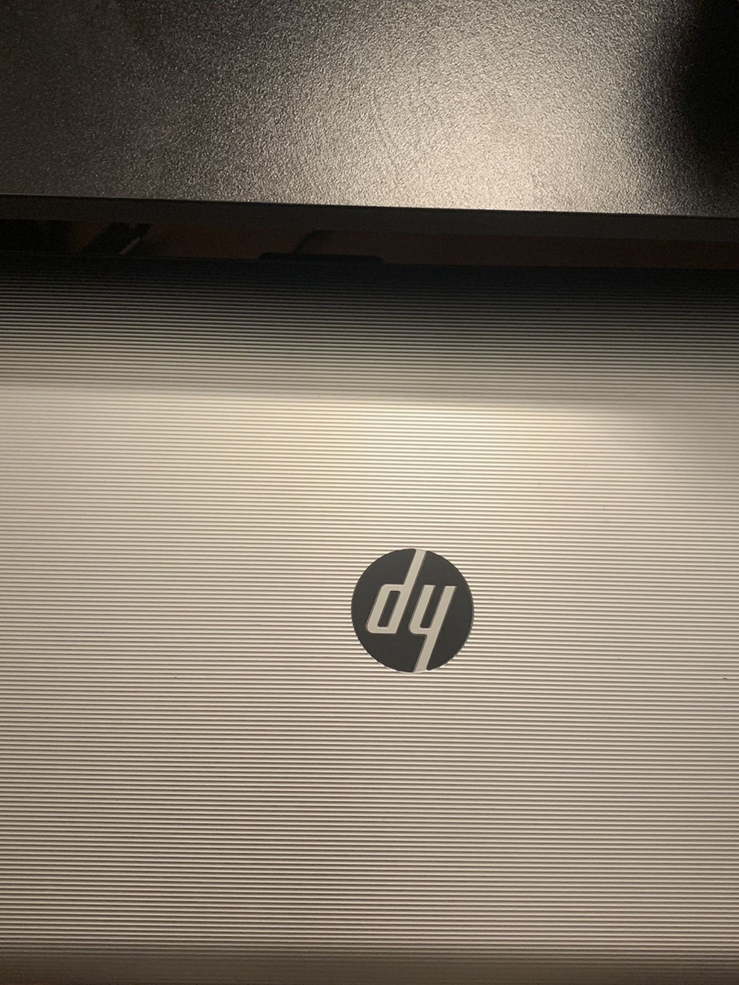 Hp Notebook Computer Comes With Charger ( Read Description)