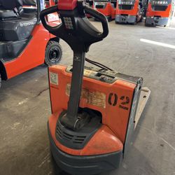 2021 Toyota Electric Pallet Jack Forklift 