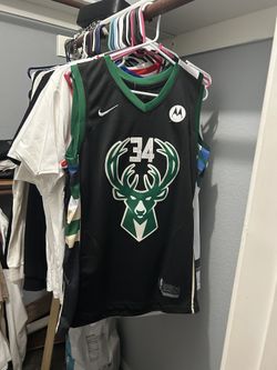 Giannis Antetokounmpo Jersey Large New