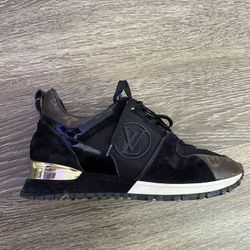 Louis Vuitton / Suede Monogram Run Away Sneaker