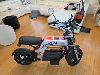 iScooter DX5Pro 2000W Electric Scooter w/ Seat (Fast & Powerful!)