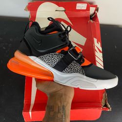 Nike Air Force 270 “Safari” Size 10.5