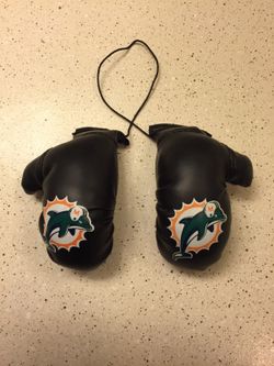 (Mini Rearview Mirror Car Gloves)