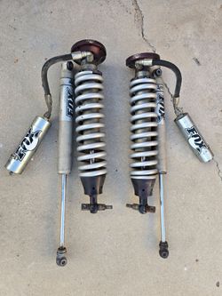 COILOVERS FOX PRICE 600 COME OFF SILVERADO 6" LIFT NEED SERVICE