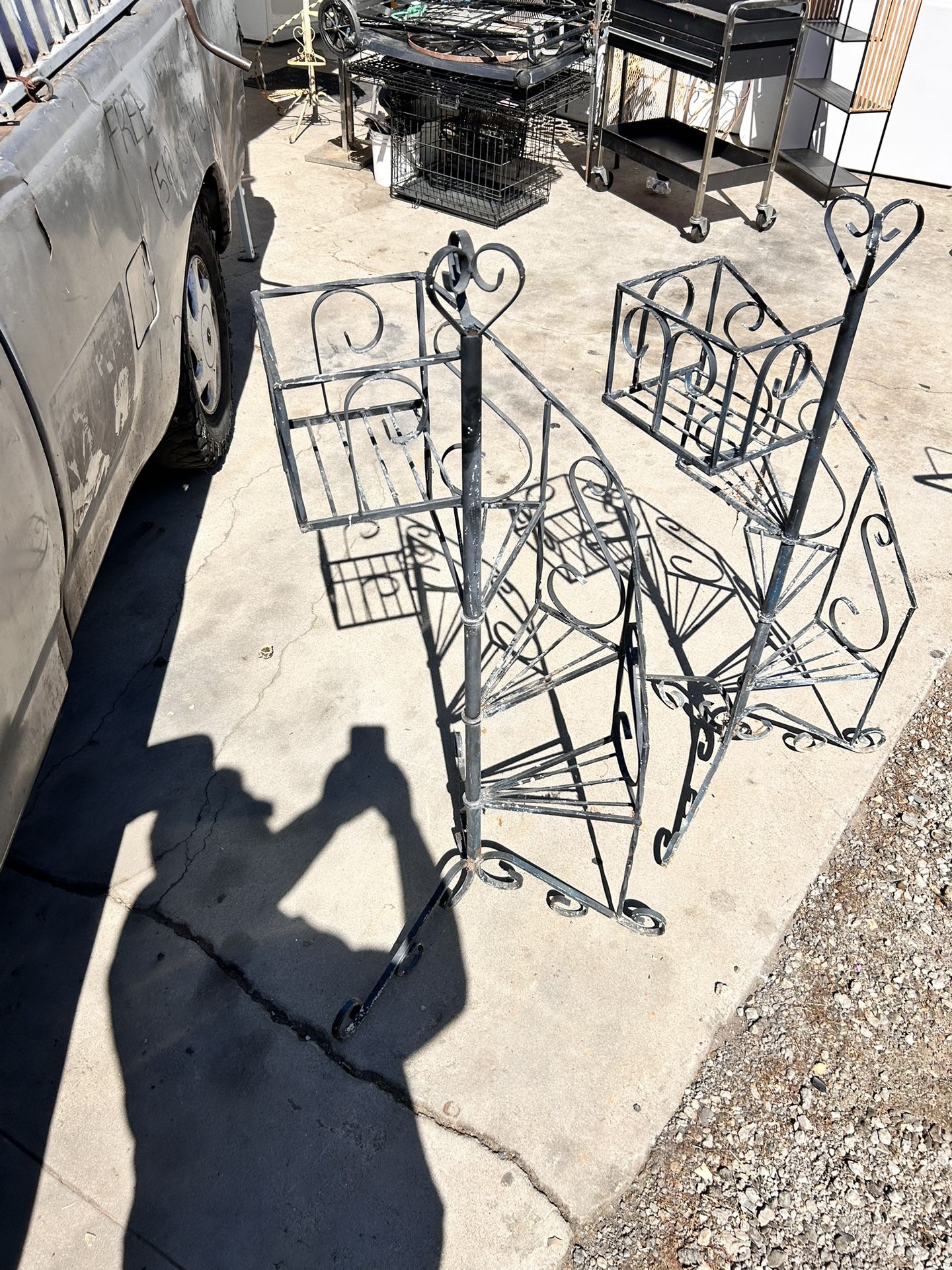 Floreros/ Flower Pot Stands