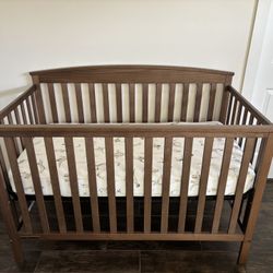 Crib With Mattress 
