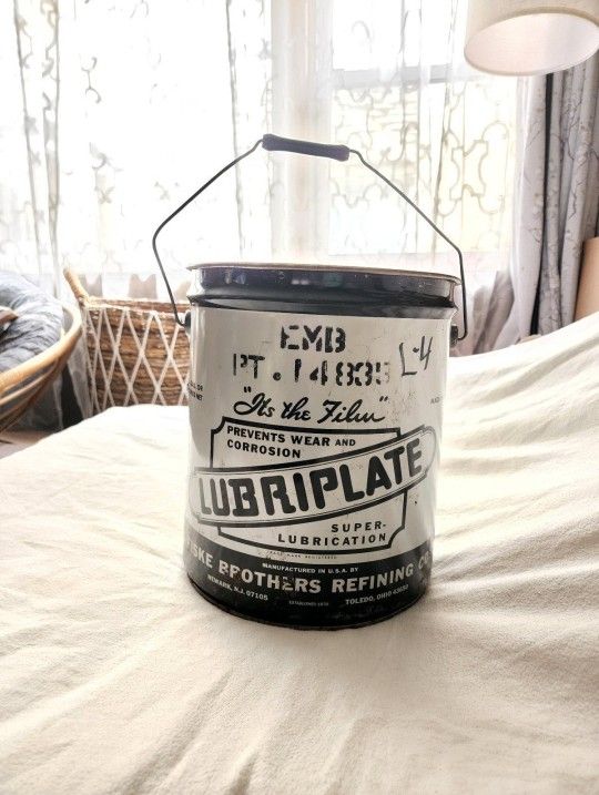 Vtg Lubricant Can LARGE 35 LBS Fiske Bros Refining Co