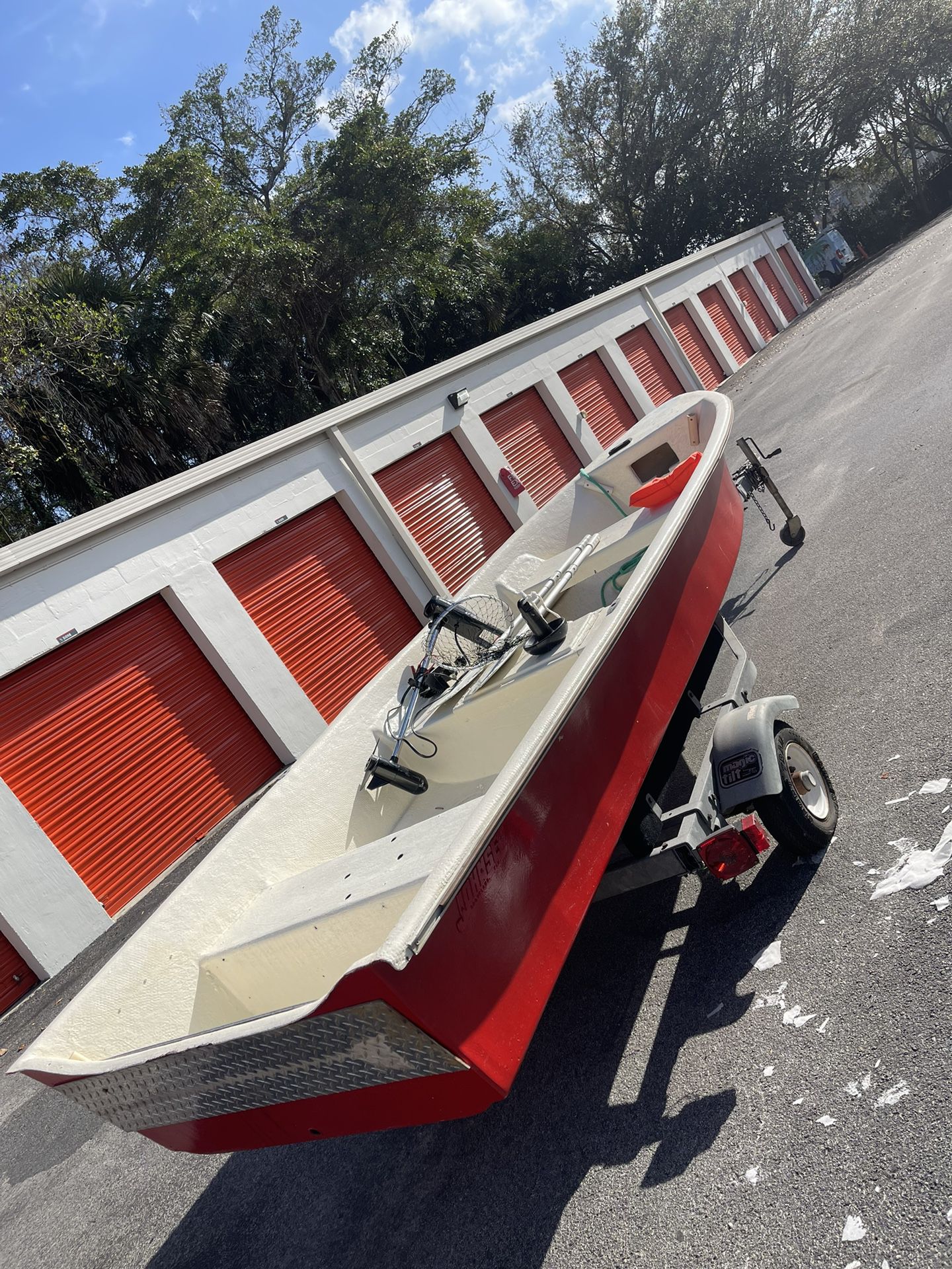 Red Johnsen Boat 15x5