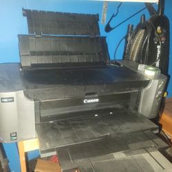 Used Canon PIXMA PRO-100 Professional Photo Printer - 13"x19" Max Size, 8-Ink Dye System, Wi-Fi