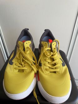 Mens shoes Size 13 - Vans