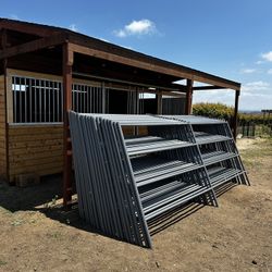 12ft Horse Corral Panels 14-gauge Powder-Coated