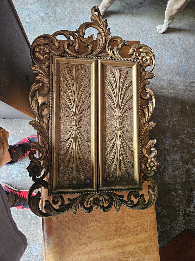 1970 Hanging Jewelry Box With Mirror 