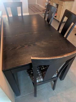 Dining Room Table and Chairs
