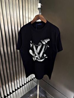Louis Vuitton T- shirt 