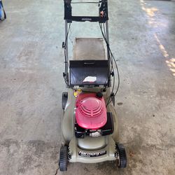 Honda Harmony 215 walk-behind mower