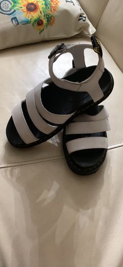 Dr Martens Sandals Women Size 7