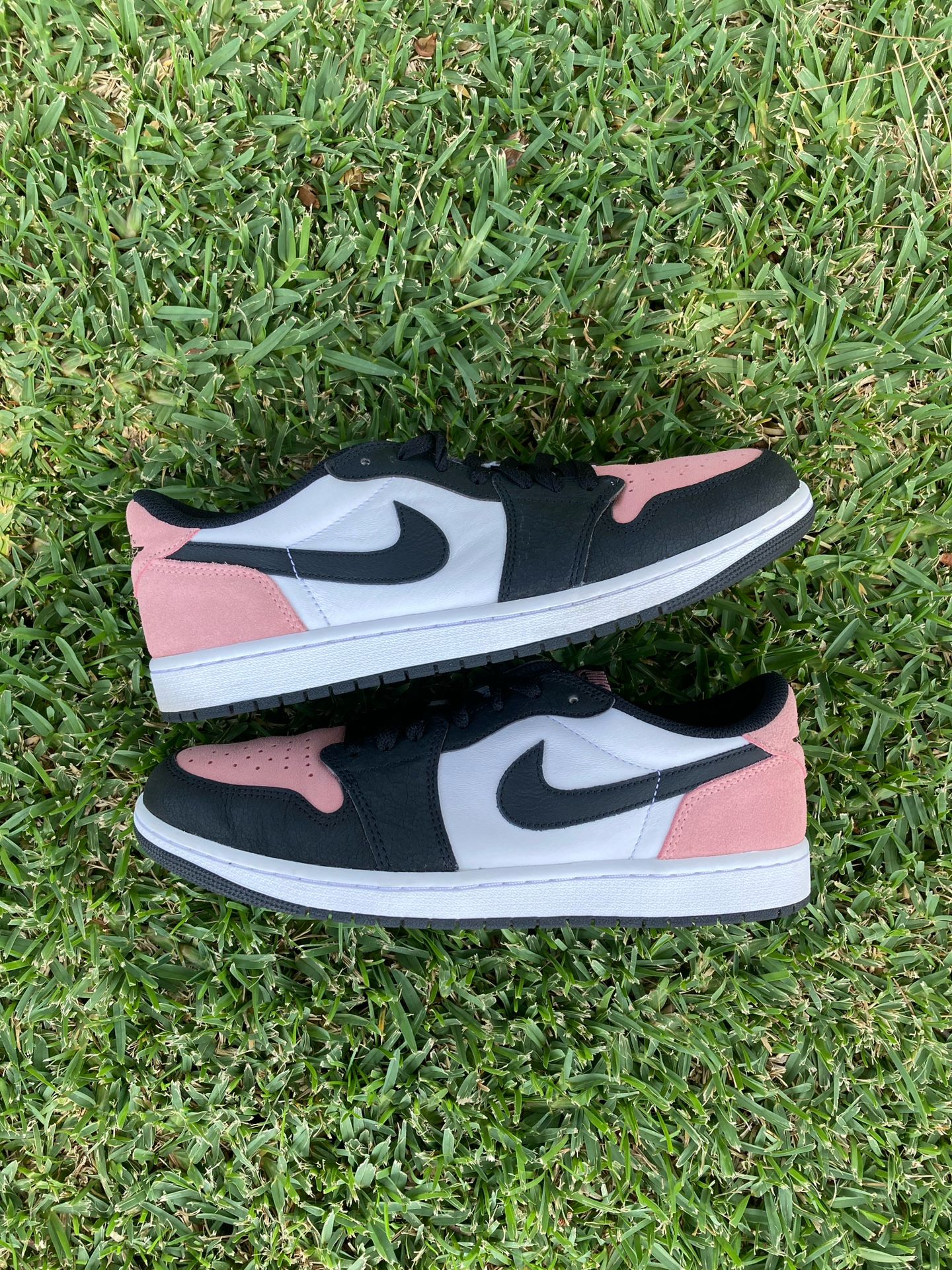 Mens Size 10 - Jordan 1 Low Bleached Coral Used No Shoebox Like New 