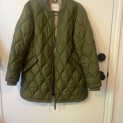 Green Puffer Jacket (Medium) 