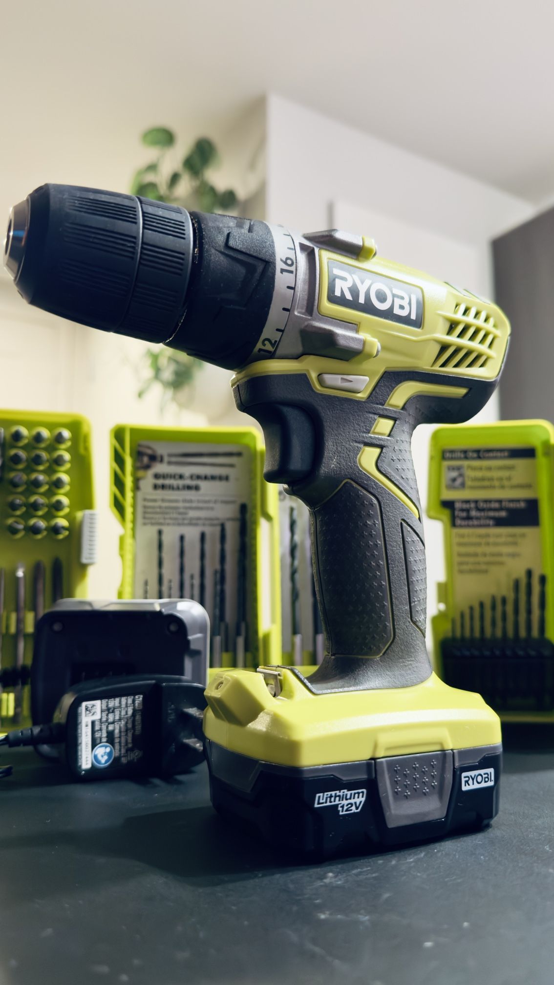 RYOBI HJP003 12V 3/8 Cordless Drill/Driver Battery Charger