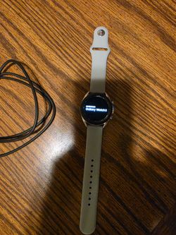 SAMSUNG GALAXY 3 WATCH