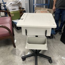 Rolling Medical Table