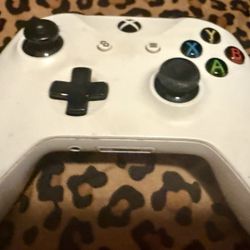 Xbox One Wireless Controller With Aux Jack W/out Battery 