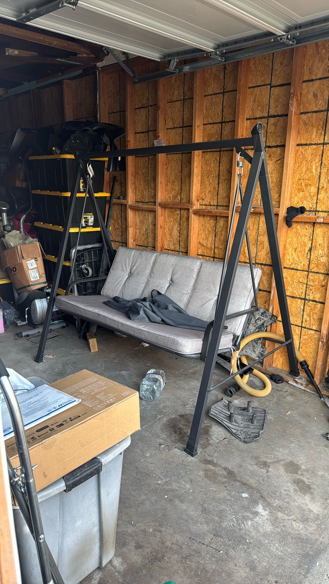 HD Designs 3- Seat Swing