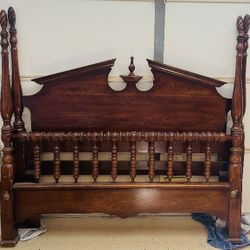 Solid Mahogany Queen, Bedframe