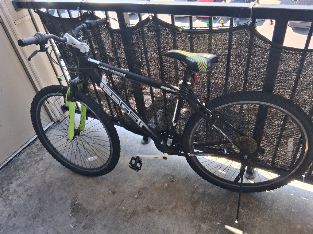 Genesis Off-road 7 speed Bike