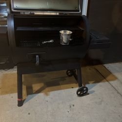 TRAEGER IRONWOOD® 885