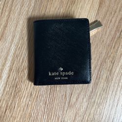 Small Kate Spade Wallet