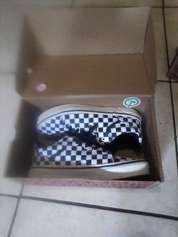 Size 3 kids vans